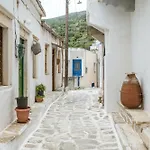Traditional House In Koronos