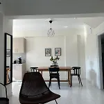 Mary Lo Guest House