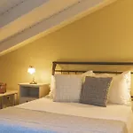 Arethousa Hotel