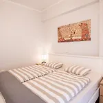 Hermes Apartments, 2 Bedrooms, Great Facilities!