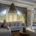 Villa Nicol