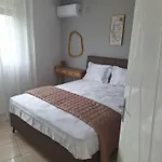 Amaze House