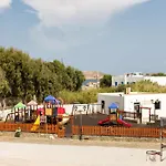 Alexander Apartment In Paros
