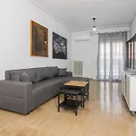 Classic 2Bd Apartment
