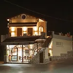 Λειτουργικό Σπίτι Σε Κεντρική Τοποθεσία