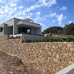 Koumpis Residences