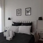 Modern-Bright-Netflix-Wifi-Ac