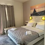 Akrogiali Hotel