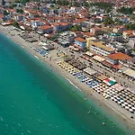 Dafni Plus Hotel