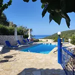 Private Cottage In Stavros