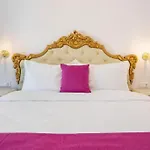 La Scala Luxury Villa Marinela