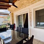 Chiotis Family House