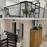 Lb Luxury Apartments