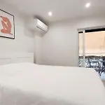 Wonderful Flat In Kavouri