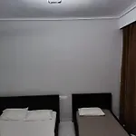Philippos & Maria Apartments