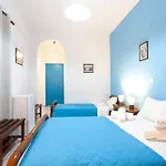 Stella'S Place, Vlichada