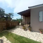 Christiana'S Cottage House Lygia