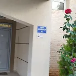 V2 Lux Apartment