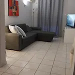 Convenient Apartment Near Acropolis