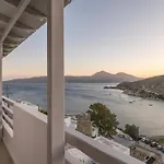 White Edge Residence