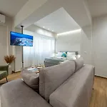 Derouse Othon Suite With Hydromassage Jacuzzi