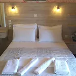 Gogo'S - Γωγώ Rooms & Studios