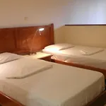 Captain Yiannis Studios & Apartments