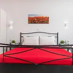Naxos Diamond Studios Apartments