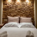Anilio Plaza