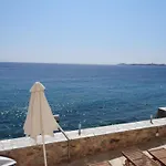 Apollonion Palace