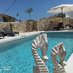 Avra