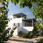 Seaside Naxos • Holiday Villas