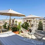 Yalarent Stunning Apartments At The Heart Of Athens