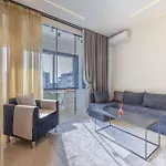 Out Of Stone Suite - Thessaloniki Διαμέρισμα 2 Υπνοδωματίων -Πλατεία Δημοκρατίας
