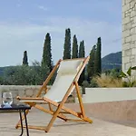 Hermes Residence