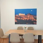 Elegant Apartment In Plaka