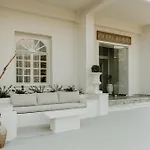 Paradise Art Hotel
