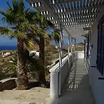 Hermes-Ios Rooms To Let