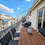 Victoria Capitan Apartments