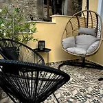 Under The Aqueduct Boutique House