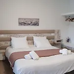 Ola Kala Apartments And Rooms