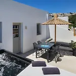 Anatelo House