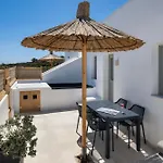 Anatelo House