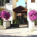 Raptis Aparthotel Sivota