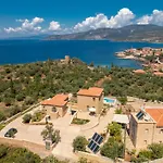 Ipsό Kardamyli