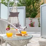 Hyacinthus Executive Suite 5 Min To Beach