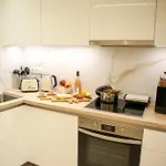 Kk Athens Fine Stay