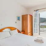 Sifnos Studio 3