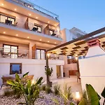 Vela Bianca Suites