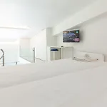 Marousi 2 Bd Modern Luxury Living With Shared Pool